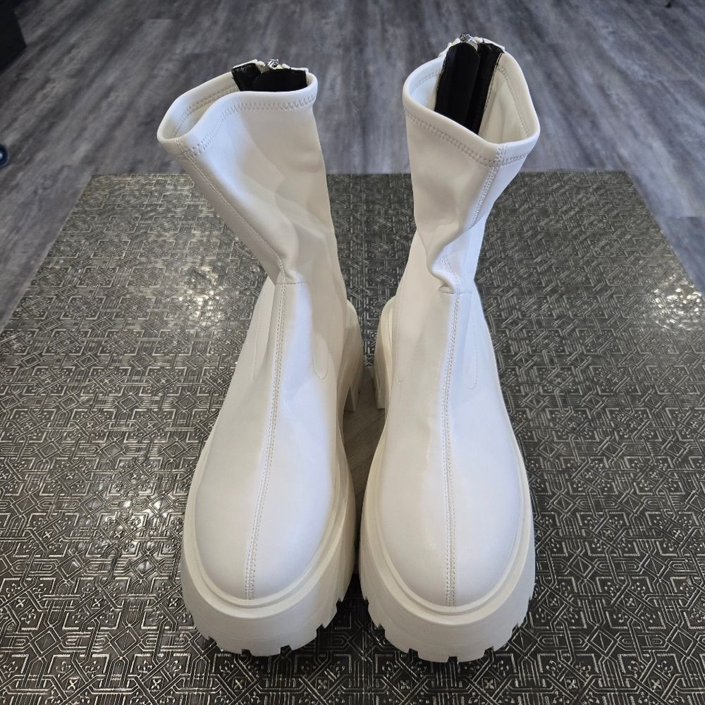 🐢 Guess GW Saleen Combat Platform Boots in Cream Womens Size 10 Like New! - Picture 8 of 15